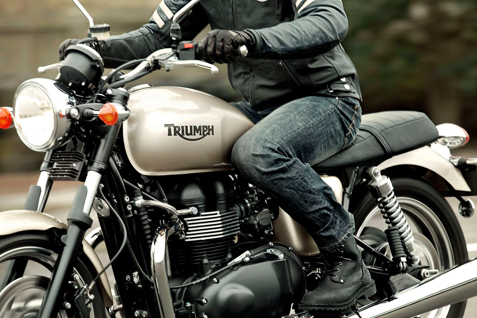 Triumph Motorcycles Redes Sociales